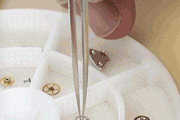 海口欧米茄手表官方售后洗油