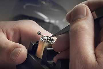 海口欧米茄戴着为什么会停